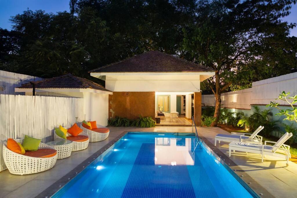 White Banyan Beach Villa, Candolim By The Acacia Villas Exterior foto